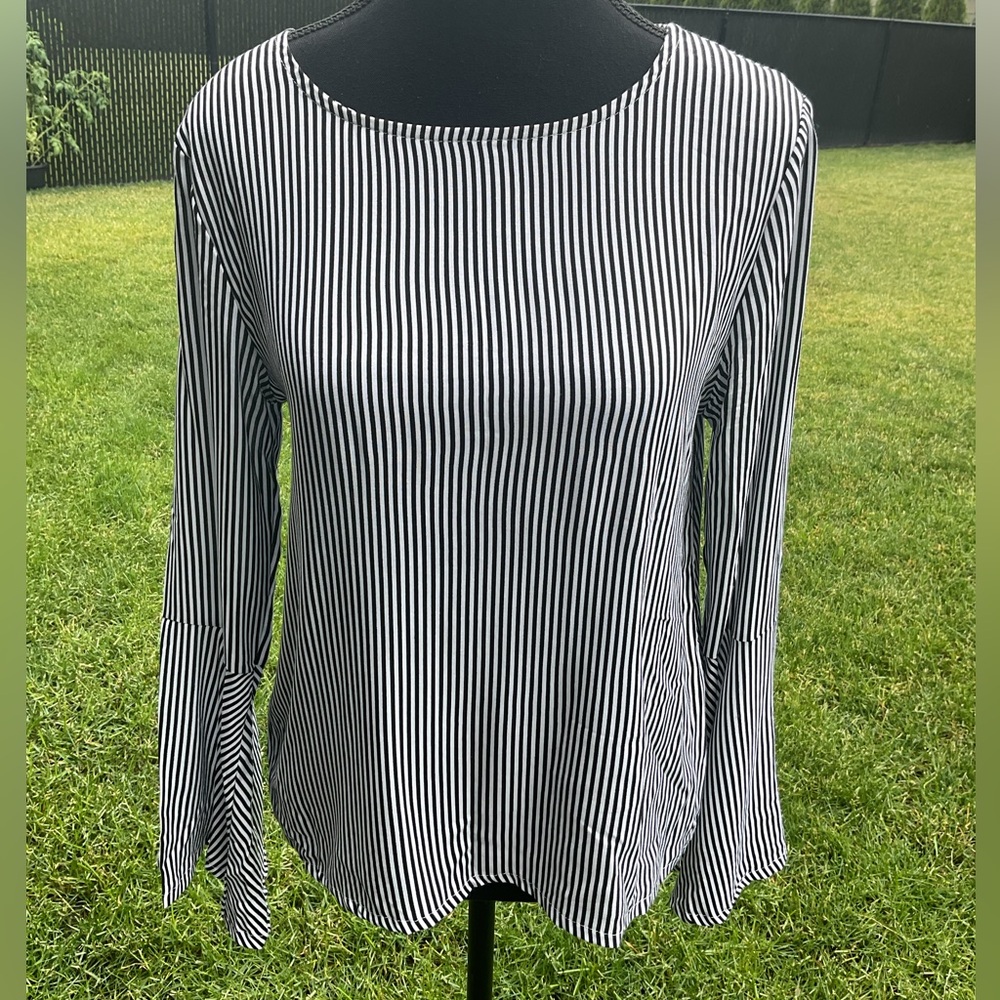 Rebel Sugar Black and White Bell Sleeve Blouse